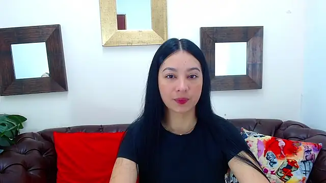 Snapshot of Lila_Pinky chatting on 02.28.25 Lila Pinky online show from 02.28.25
