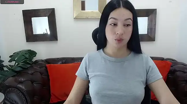 Snapshot of Lila_Pinky chatting on 03.13.25 Lila Pinky online show from 03.13.25