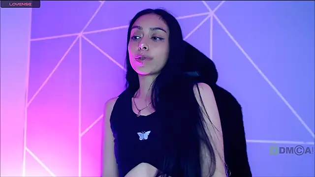 lilylouisee online show from 10.10.25