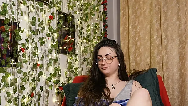 NaughtYHomemadE online show from 01.14.26