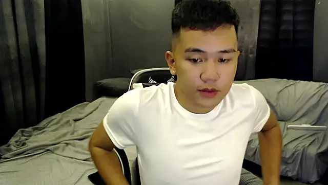 xgregor07 online show from 09.25.25