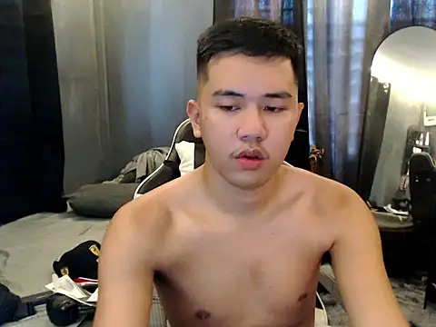 xgregor07 online show from 11.07.25