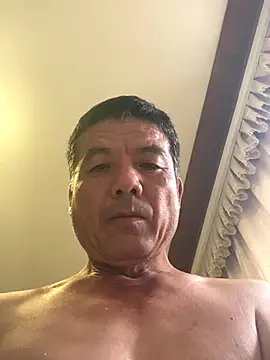 Snapshot of Beijing2000 chatting on 10.13.25 Beijing2000 online show from 10.13.25