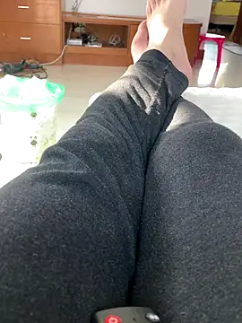 Beijing2000 online show from 12.17.25