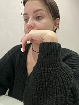 Snapshot of ellie_ssexy chatting on 01.24.25 ellie ssexy online show from 01.24.25