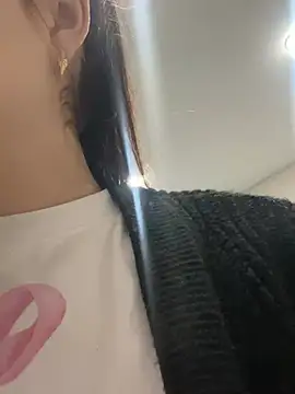Snapshot of ellie_ssexy chatting on 01.31.25 ellie ssexy online show from 01.31.25