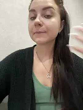 Snapshot of ellie_ssexy chatting on 02.04.25 ellie ssexy online show from 02.04.25