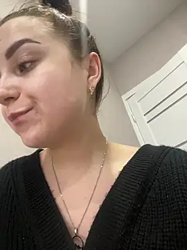 Snapshot of ellie_ssexy chatting on 02.21.25 ellie ssexy online show from 02.21.25