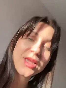 Snapshot of ellie_ssexy chatting on 03.13.25 ellie ssexy online show from 03.13.25