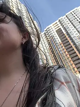 Snapshot of ellie_ssexy chatting on 03.15.25 ellie ssexy online show from 03.15.25