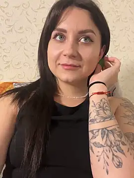 Snapshot of ellie_ssexy chatting on 03.22.25 ellie ssexy online show from 03.22.25