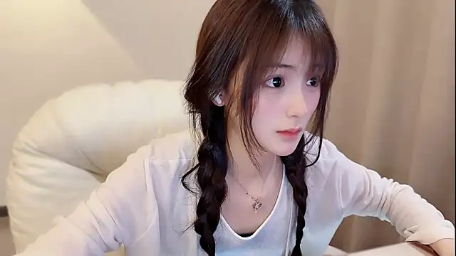 Snapshot of SHUIshui_ chatting on 04.03.26 SHUIshui online show from 04.03.26