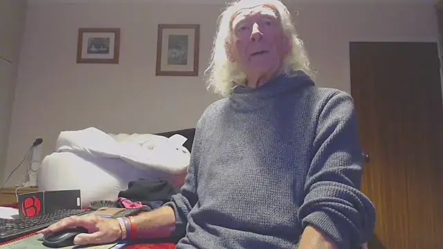 WaverlyKernow online show from 10.28.25