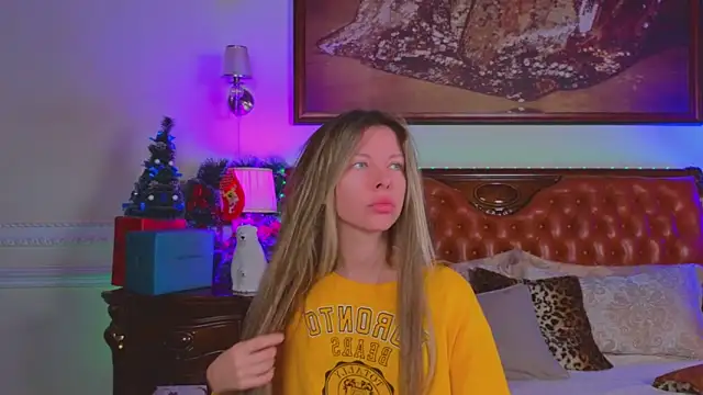 Real Tini online show from 12.19.25