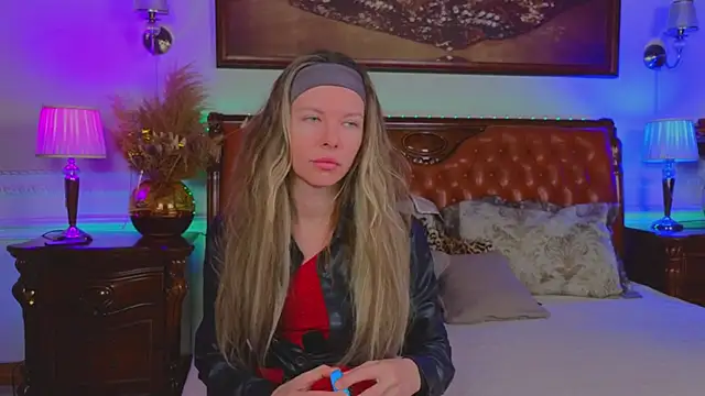 Real Tini online show from 01.10.26