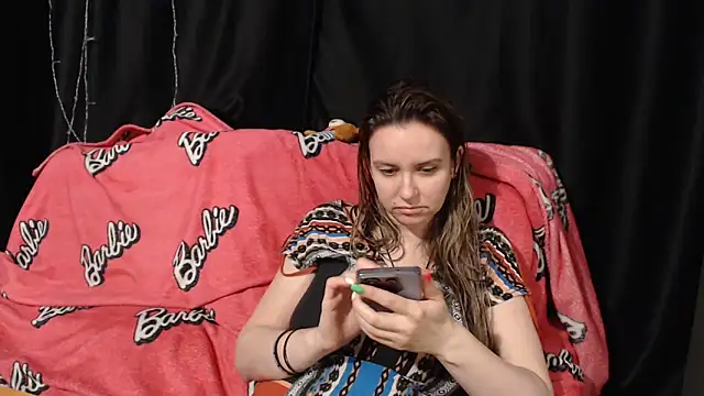 Snapshot of Milana69 chatting on 05.28.26 Milana69 online show from 05.28.26