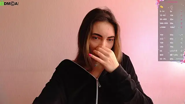 Snapshot of cute__angell chatting on 09.18.25 cute  angell online show from 09.18.25