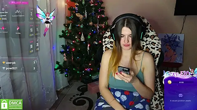 Snapshot of mag1c_eyes1 chatting on 12.23.24 mag1c eyes1 online show from 12.23.24