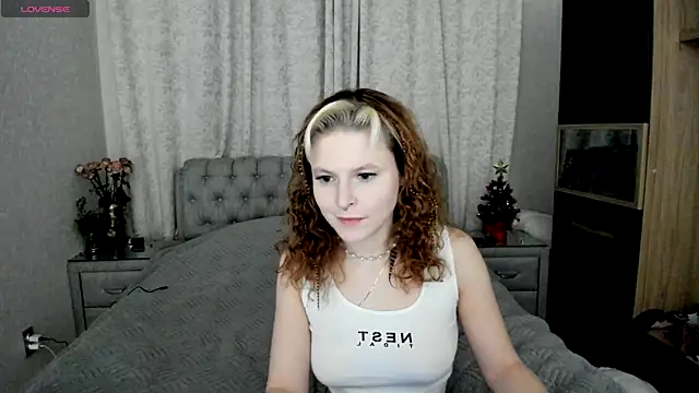 Snapshot of rocky_foxy chatting on 01.21.25 rocky foxy online show from 01.21.25