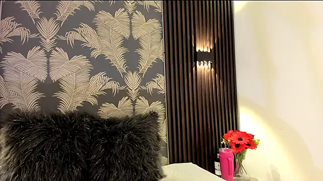 Snapshot of _shantal_smith chatting on 02.20.26 shantal smith online show from 02.20.26