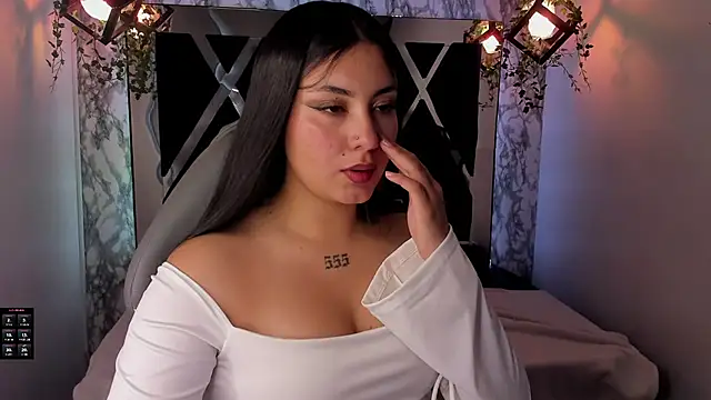 Snapshot of Lia_14_ chatting on 12.31.24 Lia 14  online show from 12.31.24