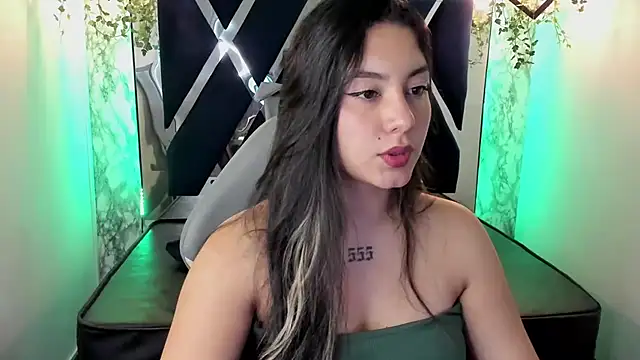 Snapshot of Lia_14_ chatting on 02.07.25 Lia 14  online show from 02.07.25