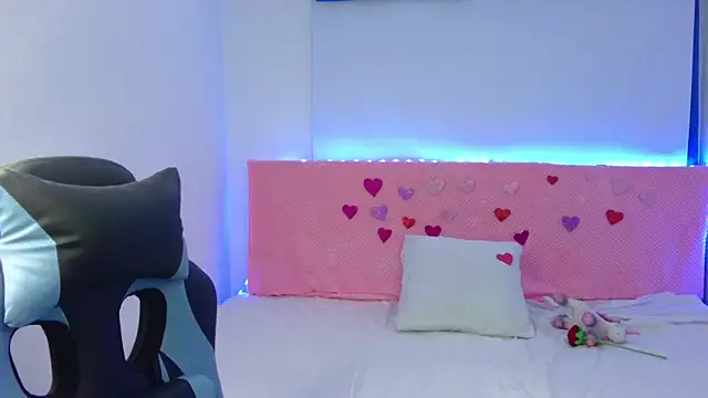 Snapshot of Lia_14_ chatting on 02.20.25 Lia 14  online show from 02.20.25