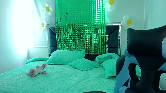 Snapshot of Lia_14_ chatting on 03.13.25 Lia 14  online show from 03.13.25