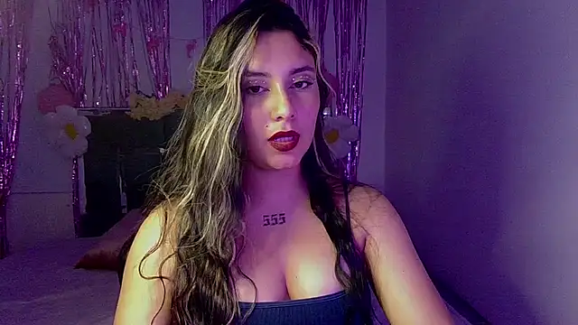 Snapshot of Lia_14_ chatting on 10.11.25 Lia 14  online show from 10.11.25