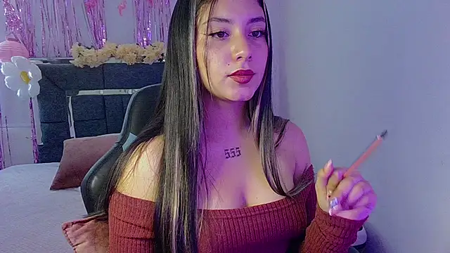 Snapshot of Lia_14_ chatting on 10.16.25 Lia 14  online show from 10.16.25