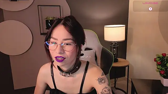 Snapshot of rosse_98_ chatting on 07.11.26 rosse 98 online show from 07.11.26