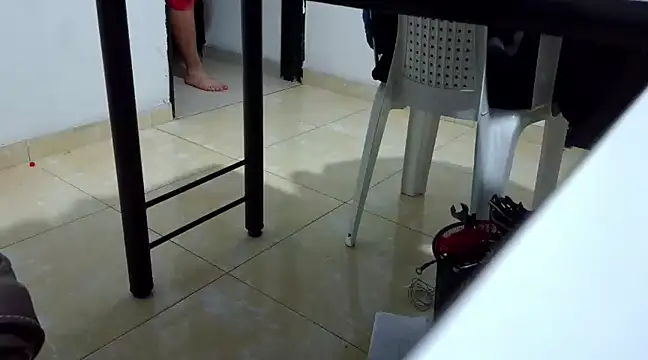 Snapshot of johndiaz23 chatting on 02.11.25 johndiaz23 online show from 02.11.25