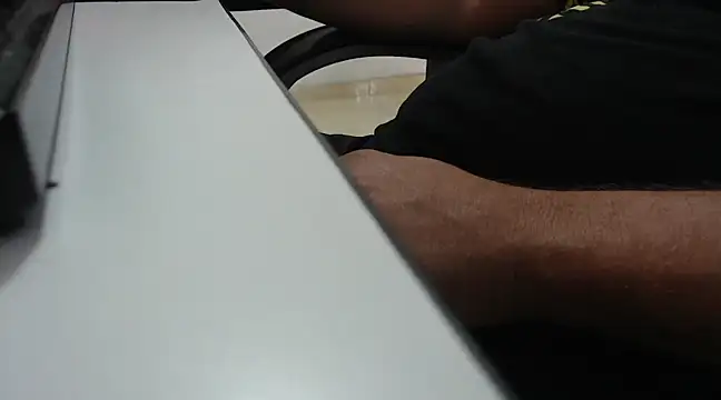 Snapshot of johndiaz23 chatting on 03.04.25 johndiaz23 online show from 03.04.25