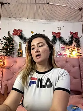 Snapshot of antonella87 chatting on 12.11.24 antonella87 online show from 12.11.24