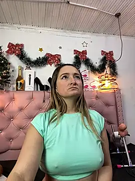 Snapshot of antonella87 chatting on 12.15.24 antonella87 online show from 12.15.24