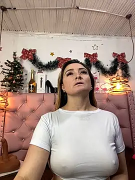 Snapshot of antonella87 chatting on 12.20.24 antonella87 online show from 12.20.24