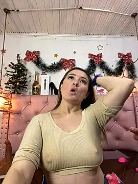 Snapshot of antonella87 chatting on 12.20.24 antonella87 online show from 12.20.24