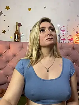 Snapshot of antonella87 chatting on 01.29.25 antonella87 online show from 01.29.25