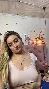 Snapshot of antonella87 chatting on 01.30.25 antonella87 online show from 01.30.25