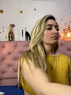 Snapshot of antonella87 chatting on 01.31.25 antonella87 online show from 01.31.25