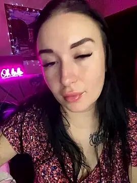 Roxana Bell online show from 12.04.24