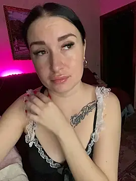 Roxana Bell online show from 03.12.25