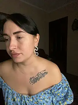 Snapshot of Roxana_Bell chatting on 02.20.26 Roxana Bell online show from 02.20.26