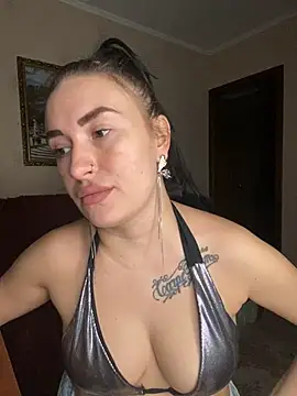 Snapshot of Roxana_Bell chatting on 02.23.26 Roxana Bell online show from 02.23.26