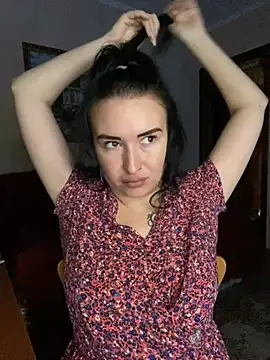 Roxana Bell online show from 04.19.26