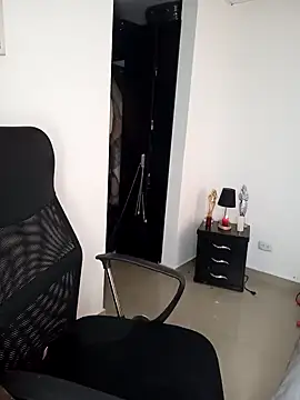Snapshot of tata_laima__ chatting on 01.29.25 tata laima online show from 01.29.25