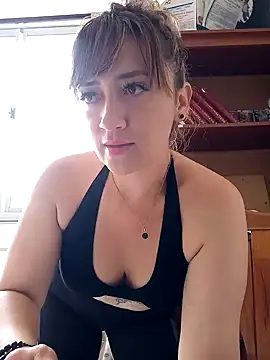 Snapshot of tata_laima__ chatting on 02.02.25 tata laima online show from 02.02.25
