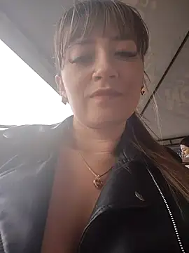 Snapshot of tata_laima__ chatting on 09.14.25 tata laima online show from 09.14.25