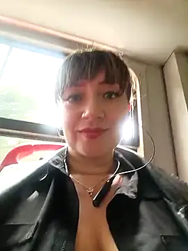 tata laima   online show from 04.14.26