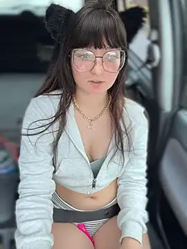 urpuppymoon online show from 02.19.26